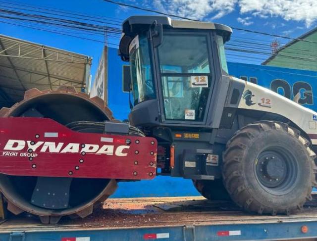 Locação Rolo Compactador e Máquinas em Montes Claros, e filial em Buritizeiro / MG e Região