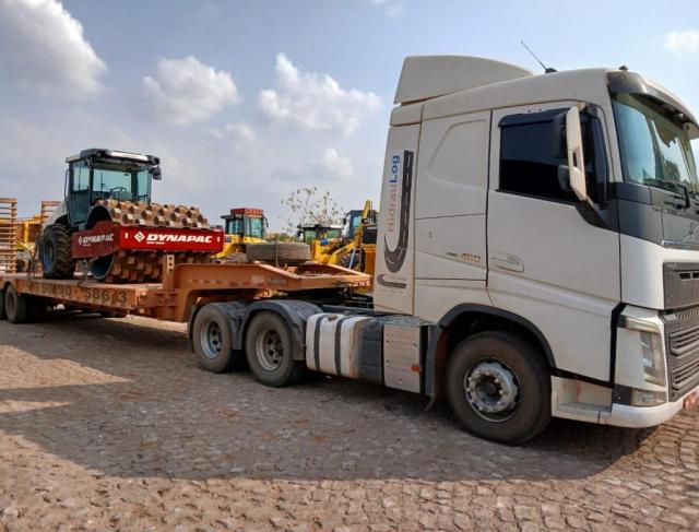 Transporte de Máquinas em Montes Claros, e filial em Buritizeiro / MG e Região